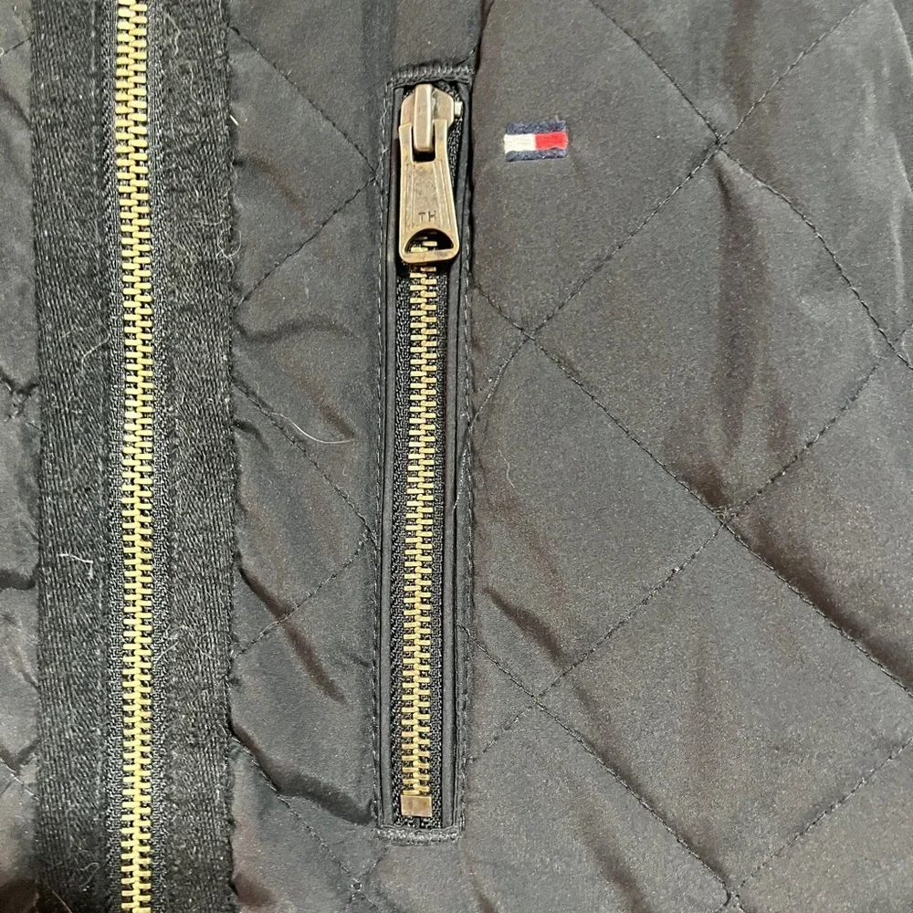 Tommy Hilfiger Men’s Black Quilted Zip-Up Vest - Size XS - Picture 2 of 11